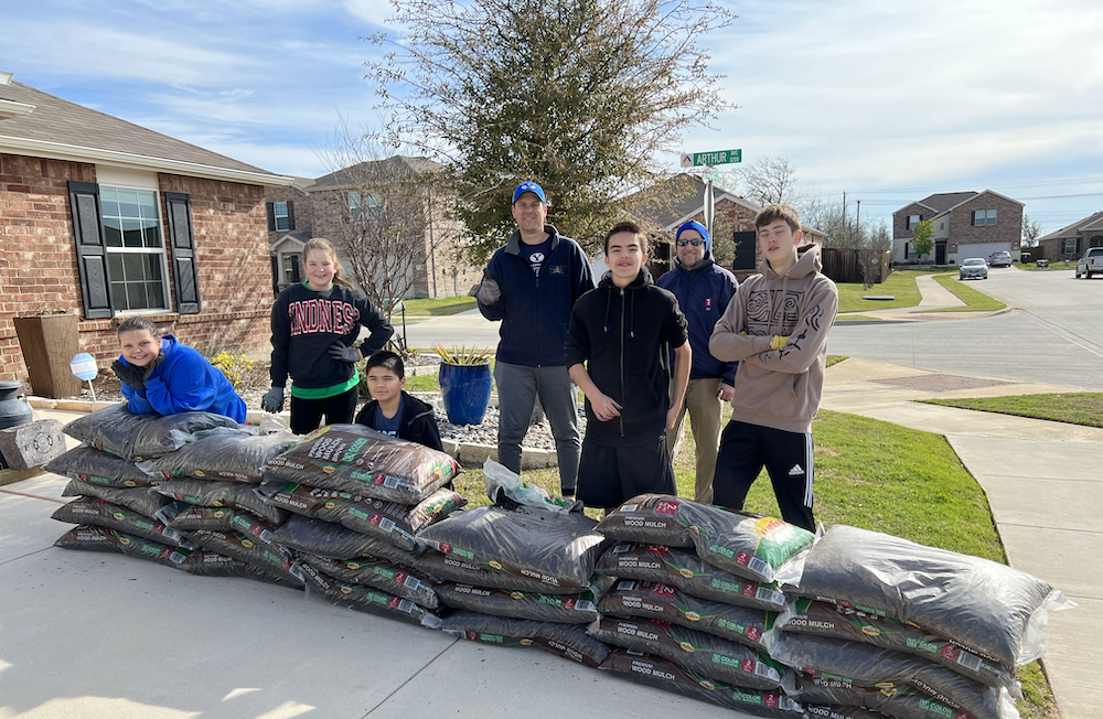 Crossroads Youth Prepared to Spread Mulch